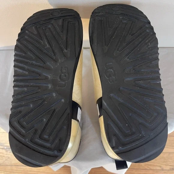 UGG Clear Classic Mini Boots Women’s 5 Uggs Ankle Slide On Shoes Rain Sheepskin - Picture 9 of 15